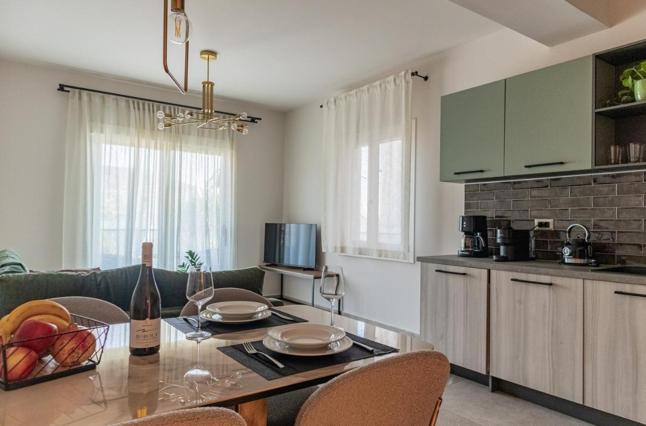 Chelmis Sea Front Apartments - Atlantis Argostoli  Eksteriør bilde